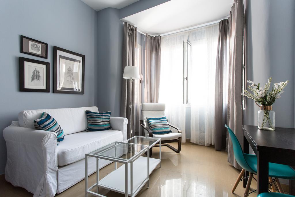 Apartamentos Edificio Constitucion เซบีญา ห้อง รูปภาพ